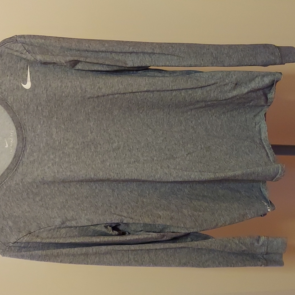 Mens Nike Long Sleeve tee